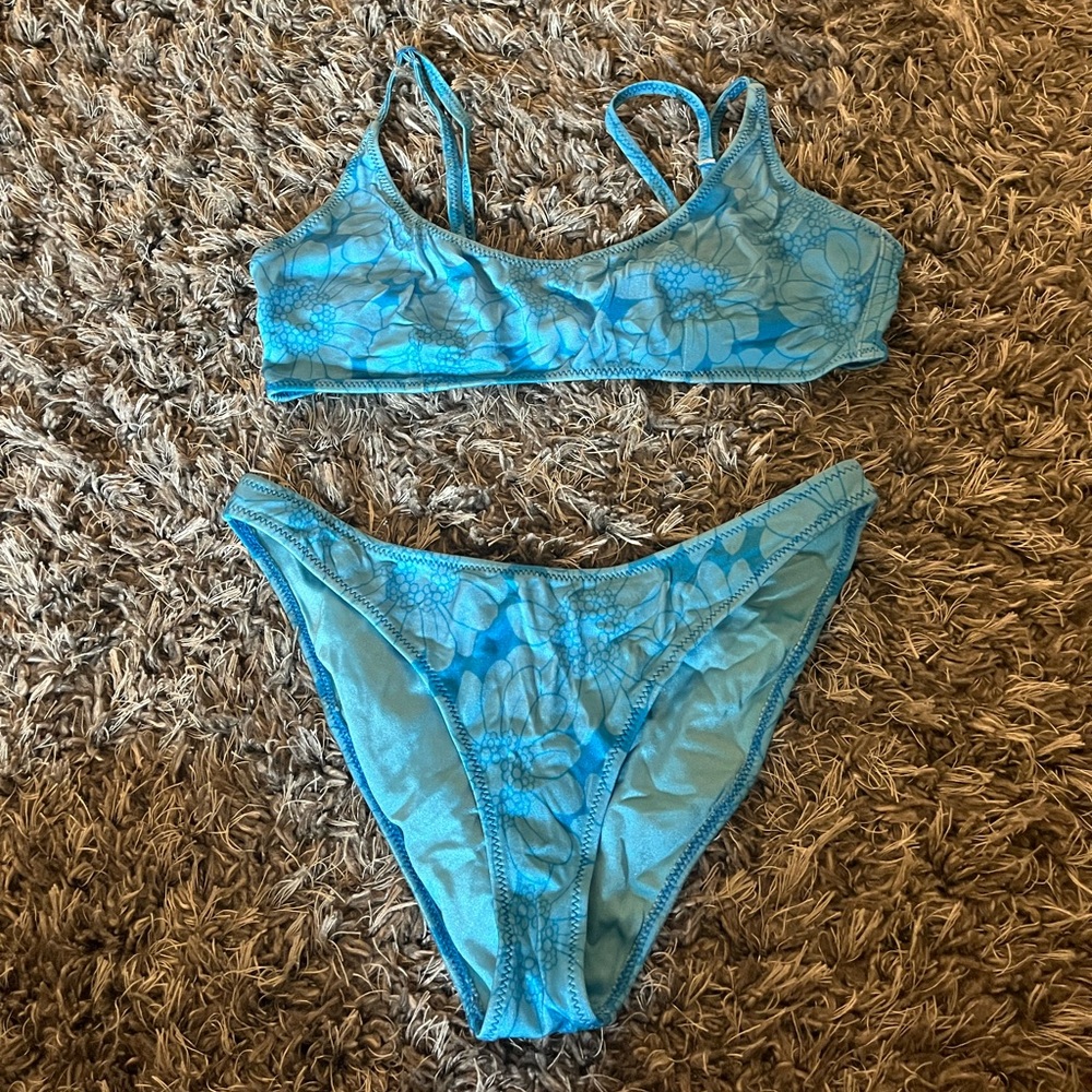 Triangl Bikini